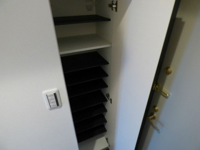 Ｄｕｋｅ御影（デューク御影）の玄関