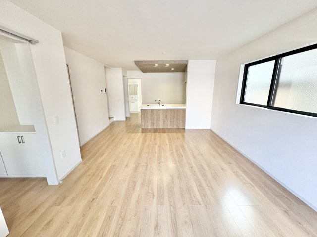 【仲介手数料無料／中川区】Terrechez名古屋市港区幸町　新築戸建の居間・リビング