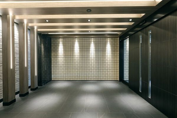 S-RESIDENCE浅間町駅前axial(アクシャル)キャンペーン中のエントランス