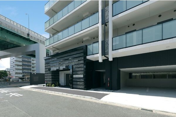 S-RESIDENCE浅間町駅前axial(アクシャル)キャンペーン中の外観