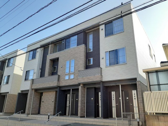 ファミーユ　Ｂ