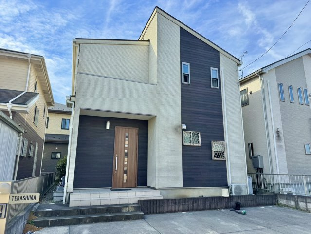 【オール電化】守谷市松前台ソーラーパネル付き中古戸建の外観