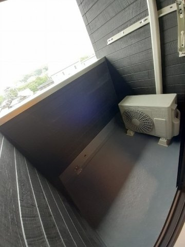ラーゴム　Ａのバルコニー