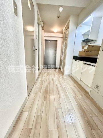 ラファイン江坂の居間・リビング