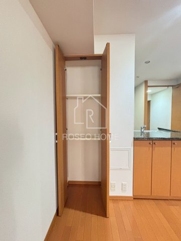 リーガル江戸堀ウエストパークの収納|同マンション別部屋：参考写真