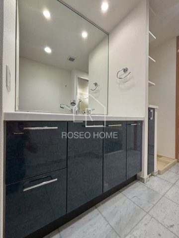 リーガル江戸堀ウエストパークの洗面所|同マンション別部屋：参考写真