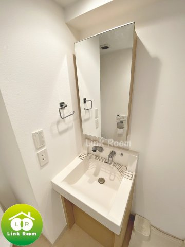 プラウドフラット森下の独立洗面台