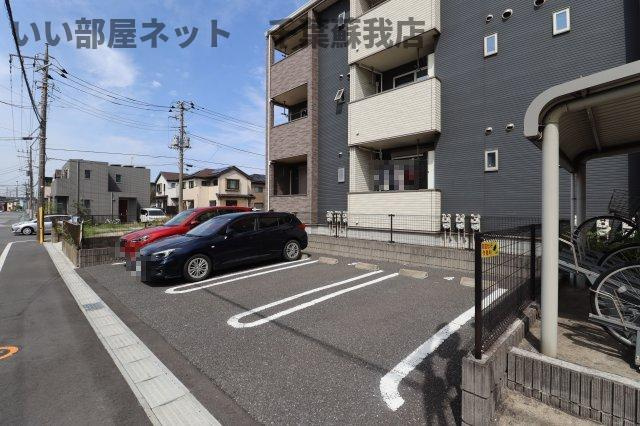 マーヴェラス末広の駐車場|駐車場完備です