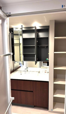 【洗面所】 | イーストパークス大島・セントラルスクエア | 使いやすい洗面所です