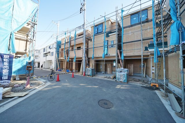 【横浜市保土ケ谷区川島町834-3全8棟新築戸建て】★仲介手数料無料★（川島小学校・西谷中学校）