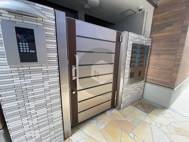 フジパレス森河内東2番館のエントランス