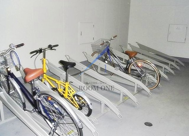 ザ・プレミアムスイート高田馬場のその他共用部分|駐輪場です。