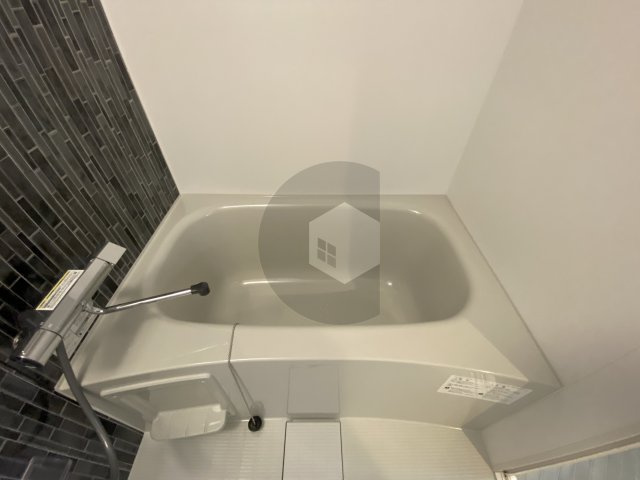 東大阪市長栄寺のハイツの浴室