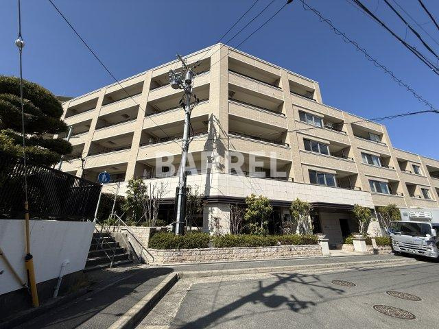 パークホームズ千里佐竹台の外観