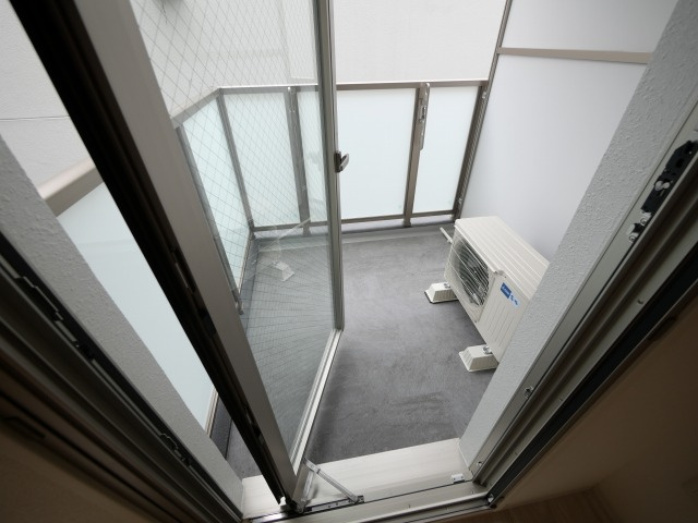 セレニテフラン新大阪のバルコニー