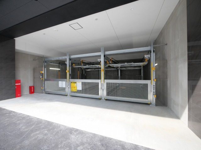 セレニテフラン新大阪の駐車場