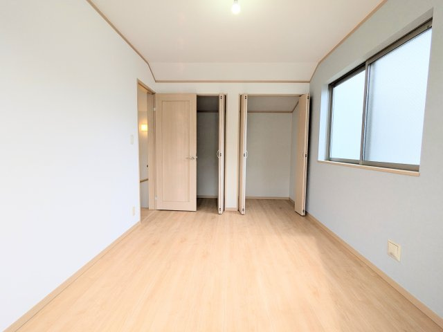 葛飾区東水元２丁目の戸建の寝室|～主寝室写真～