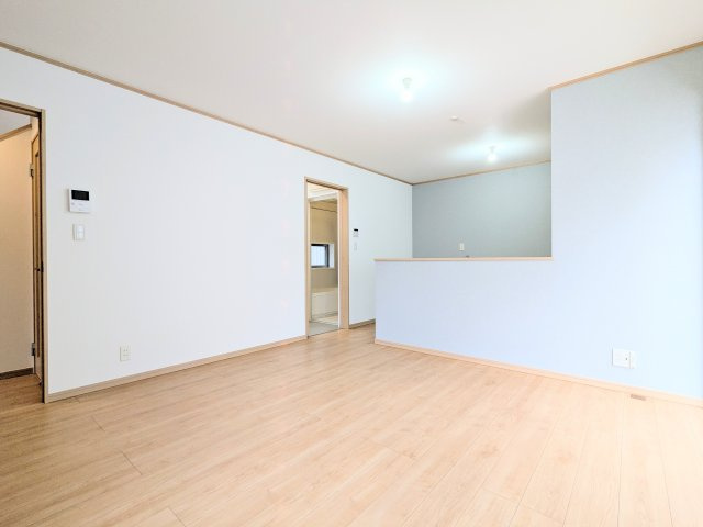 葛飾区東水元２丁目の戸建のキッチン|～リビング写真～