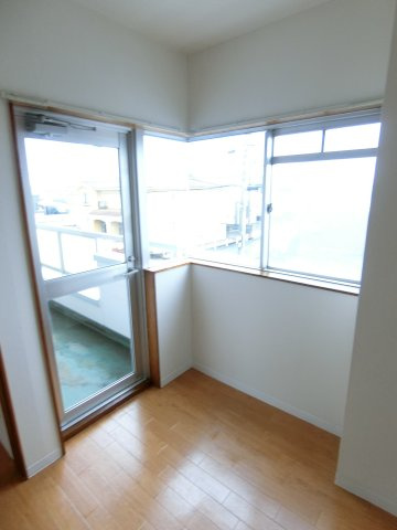 恵三コーポの居間・リビング