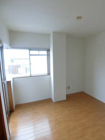 恵三コーポの居間・リビング