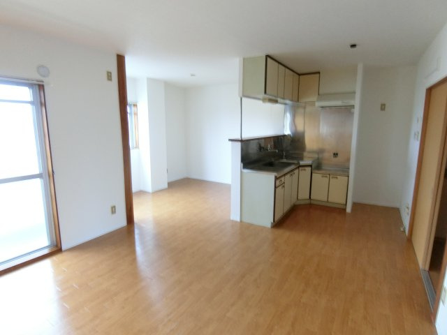 恵三コーポの居間・リビング