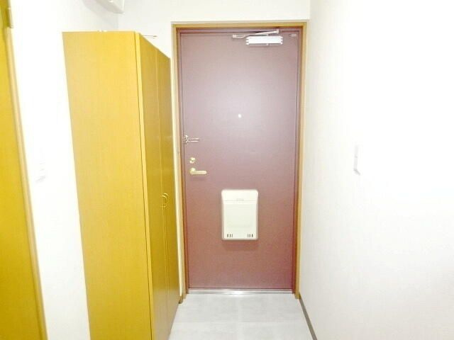 エヌケイパレスの玄関