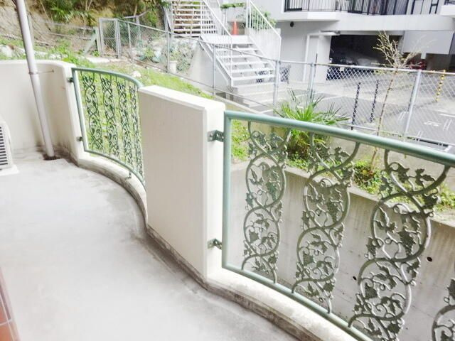 エヌケイパレスのバルコニー