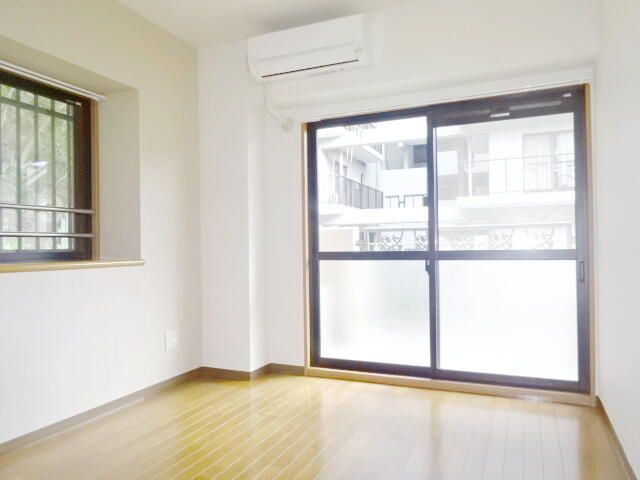 エヌケイパレスの居間・リビング