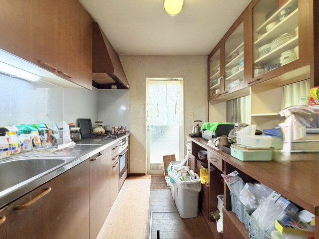 石岡市旭台中古住宅のキッチン