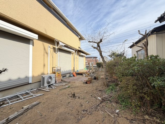 石岡市旭台中古住宅の庭