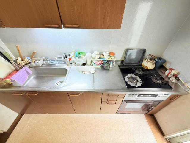 石岡市旭台中古住宅のキッチン