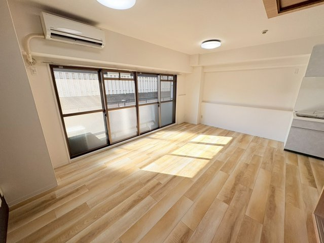 プリメーラリヨンの居間・リビング