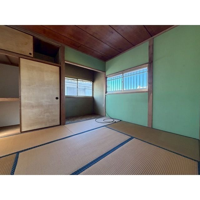 高良内貸家の寝室