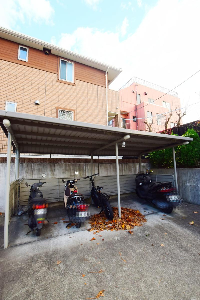 モーダ・パラッツォの駐車場