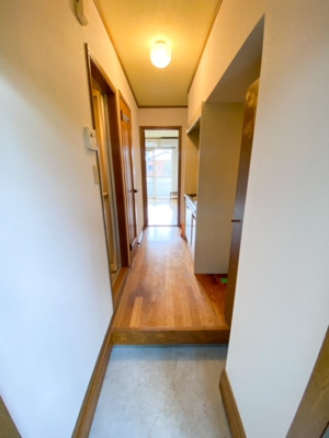 【玄関】 | けやき | 玄関脇に下駄箱あります。