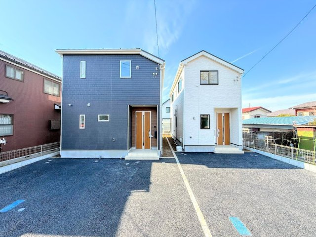 戸塚区深谷町　新築戸建て　第1の外観|◆一戸建てを中心とした街並みが整然と続き、周辺は高い建物が建っていないので、緑の多い閑静な趣を感じる環境です。街並みや周辺環境も重要なポイントです！！
