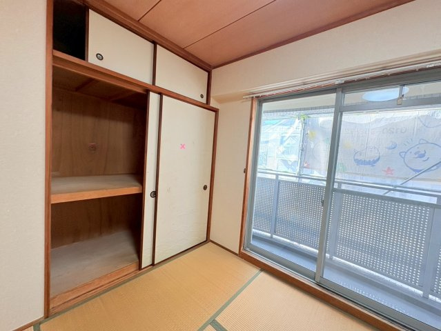 ファイブ西岡本の和室