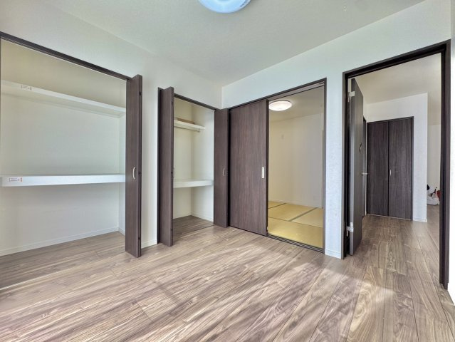 久慈郡大子町大字池田中古戸建の洋室