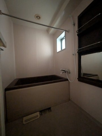 RICウエストコート4番街東棟2番館の浴室