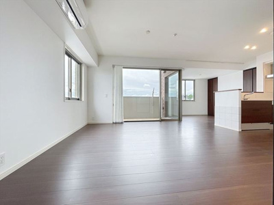 【居間・リビング】 | グランドメゾン桜坂ヒルズ