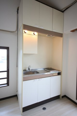 ピアのキッチン|別部屋同間取りのお写真となります。参考にご覧くださいませ。