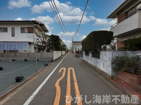藤沢市鵠沼松が岡４丁目　売地　　全２区画の前面道路含む現地写真|現地外観