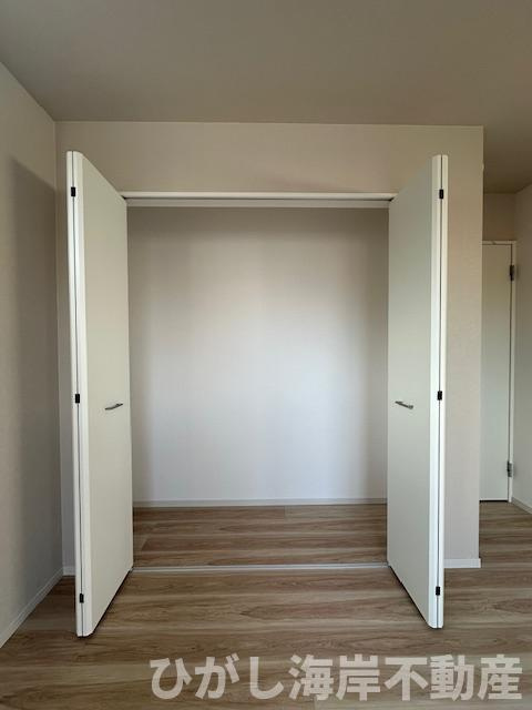 藤沢市片瀬４丁目　新築戸建　全２棟の収納|各居室　収納スペース付き