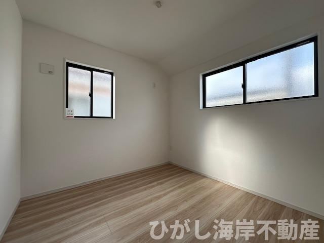 藤沢市片瀬４丁目　新築戸建　全２棟の寝室|4.7帖　洋室