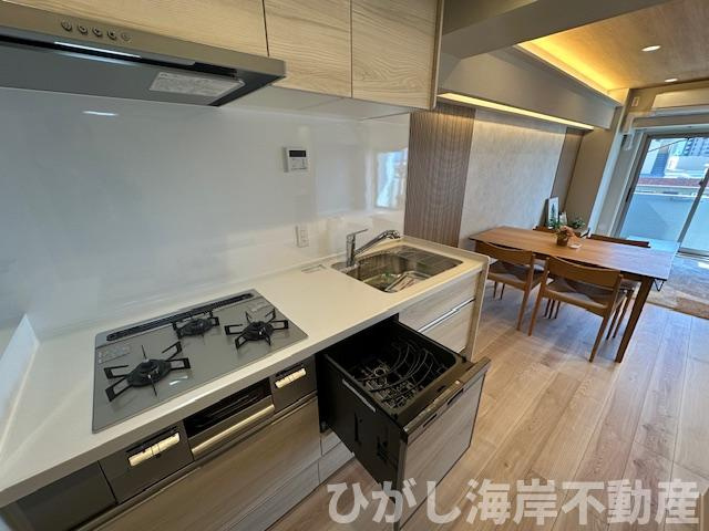 シーサイド片瀬江ノ島のキッチン|新規リフォーム完了！食洗機付きシステムキッチン