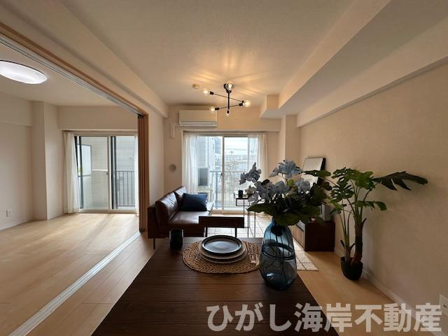 ライオンズマンション片瀬江ノ島第２の居間・リビング|新規リフォーム完了！12.2帖 LDK