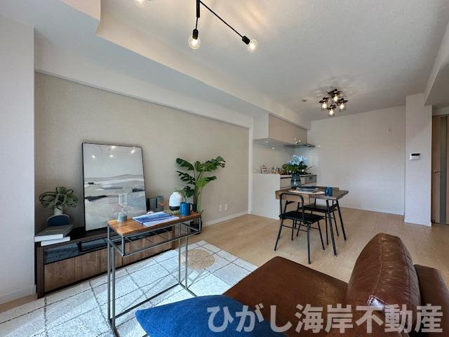 ライオンズマンション片瀬江ノ島第２の居間・リビング|新規リフォーム完了！12.2帖　LDK