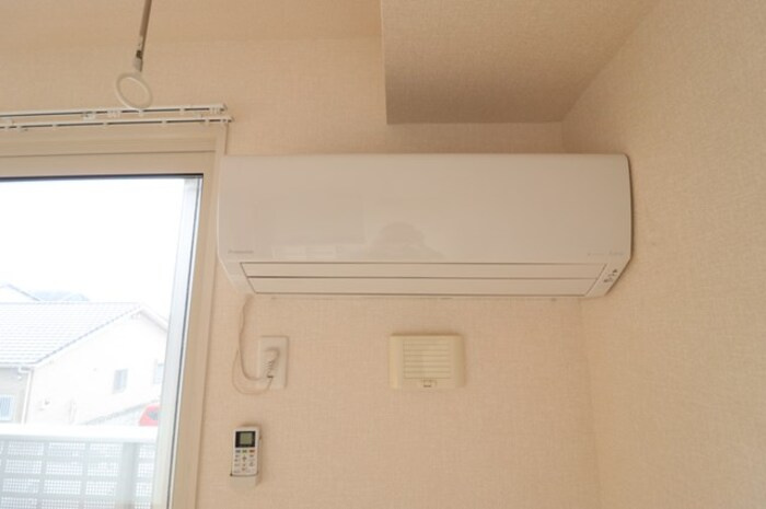 グラマードマレ　Bの設備|エアコンは2基付いています