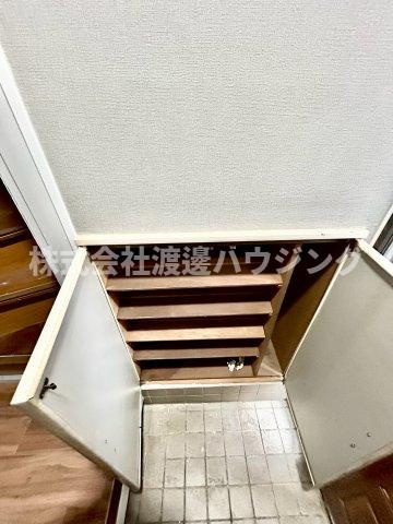 寝屋川市御幸東町一戸建の収納