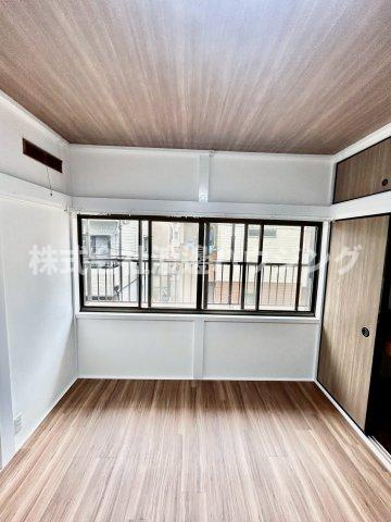 寝屋川市御幸東町一戸建のその他|窓